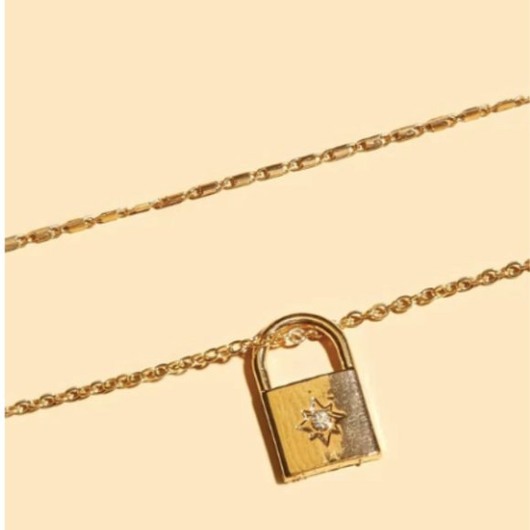The Sierra Lock Layered Necklace - Picture 3 of 3